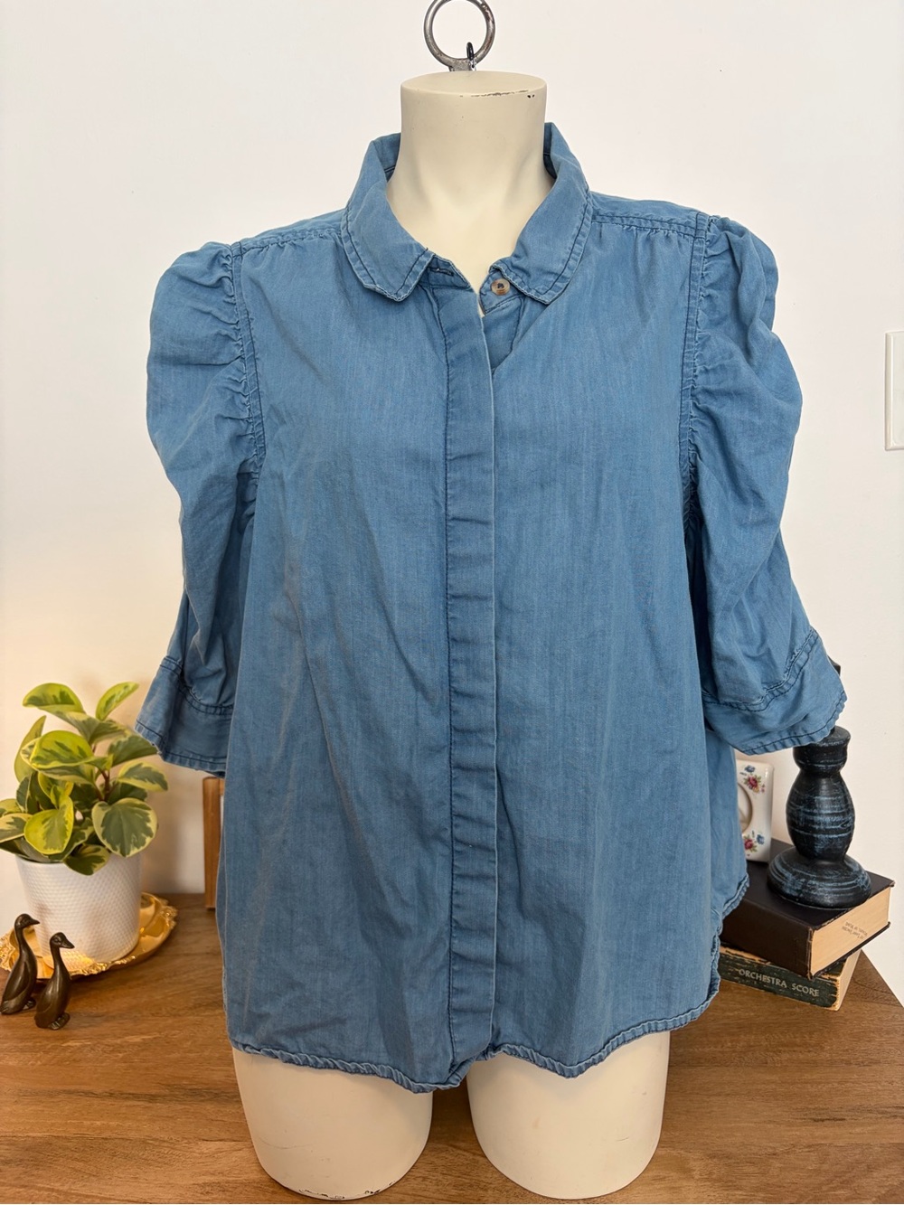 SAM EDELMAN Light Denim Ruched Puff Sleeve Chambray Blouse - Size XL